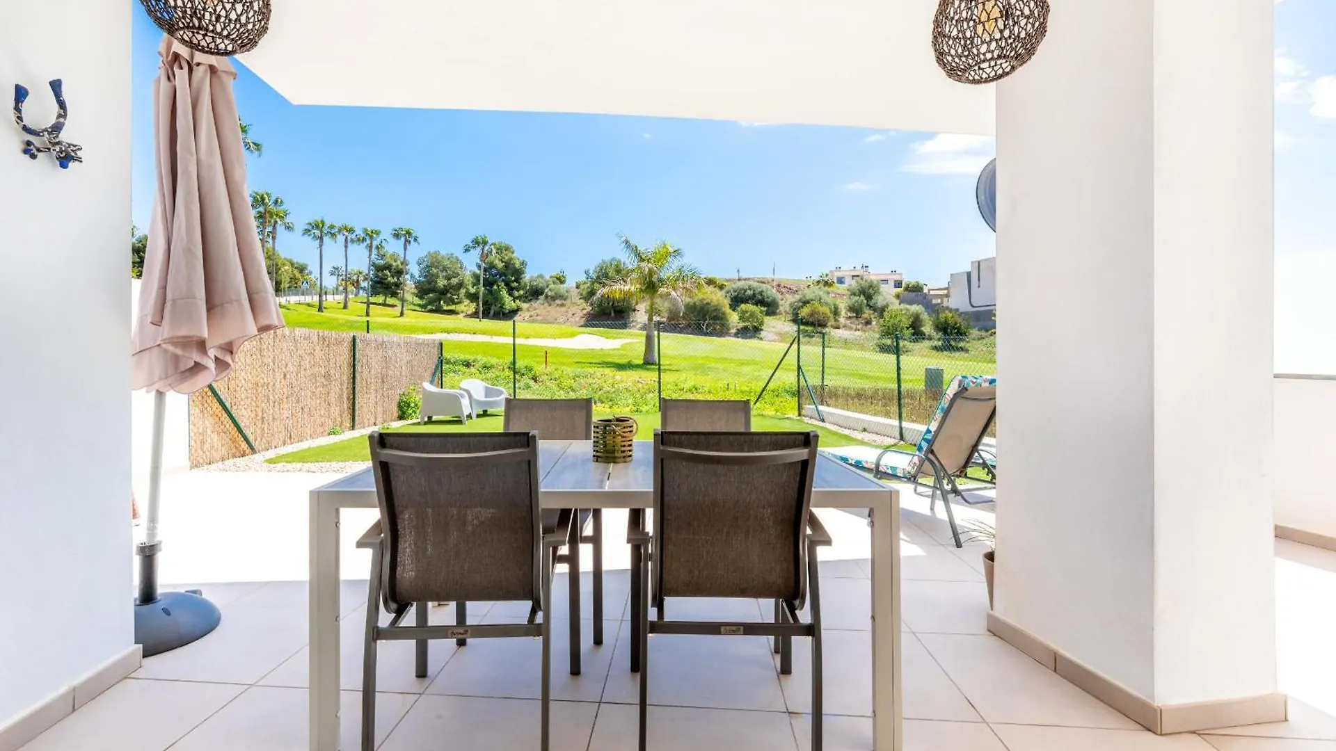 Apartamento Bajo Luxury Golf Baviera Hills 54 卡莱塔·德·贝莱斯 公寓